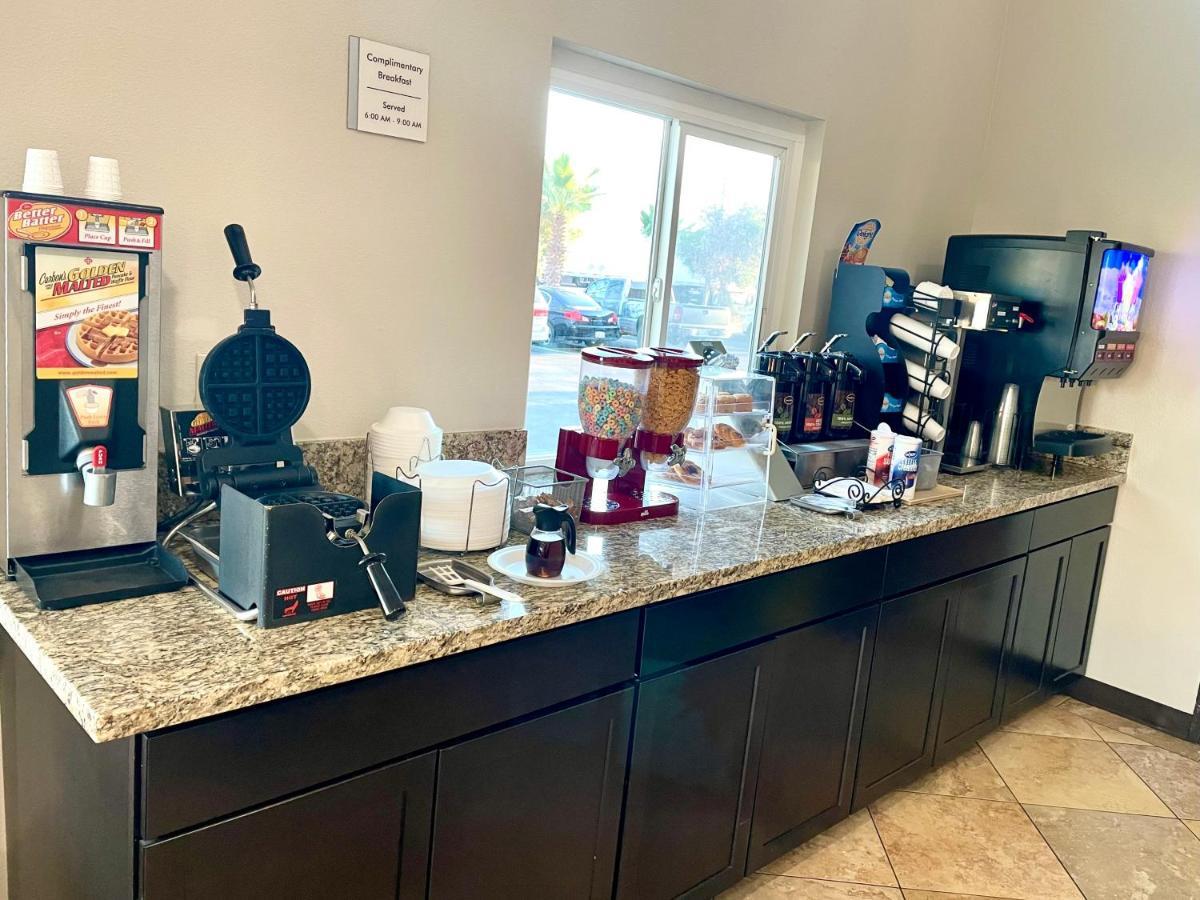 Econo Lodge Inn&Suites Corning Esterno foto