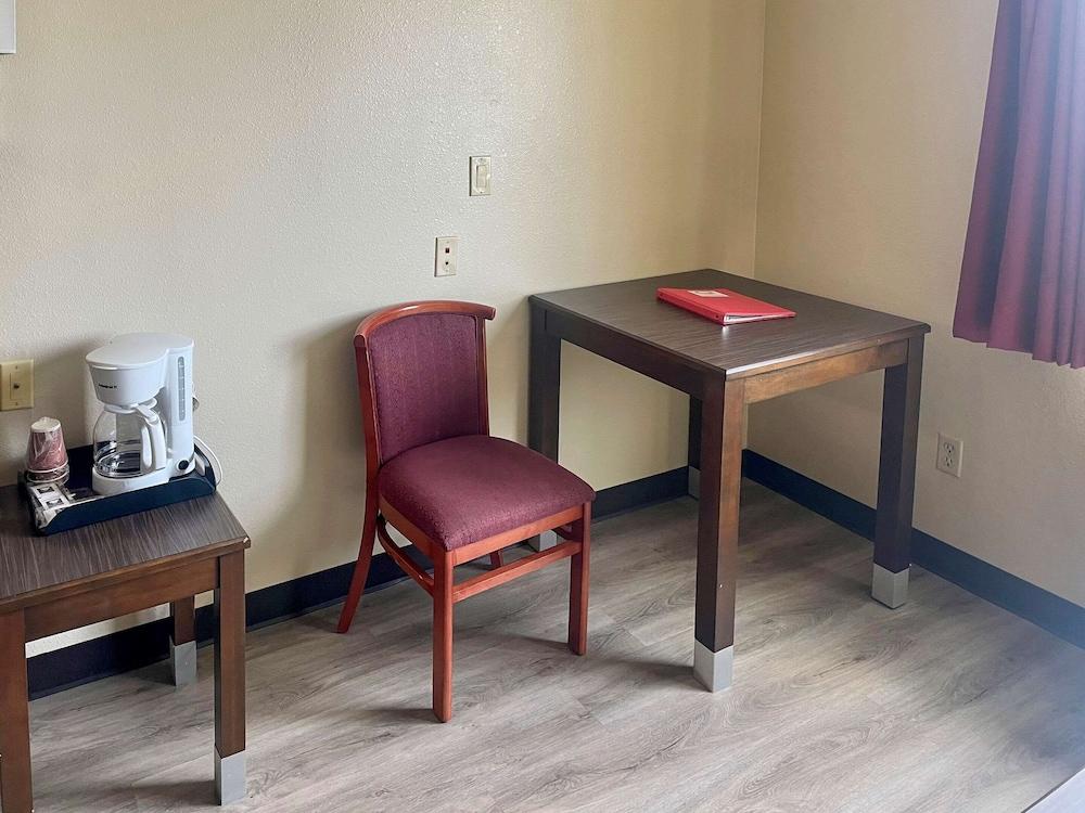 Econo Lodge Inn&Suites Corning Esterno foto